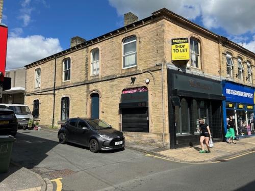45 Northgate, Cleckheaton, BD19