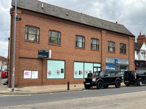 275 Wellingborough Road, Northampton, NN1