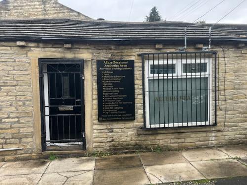 3 Drake Fold, Wyke, Bradford, BD12
