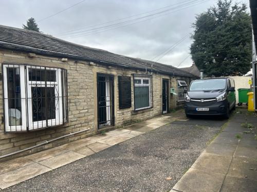 3 Drake Fold, Wyke, Bradford, BD12