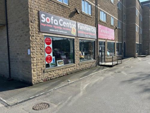 92 Otley Road, Shipley, BD18