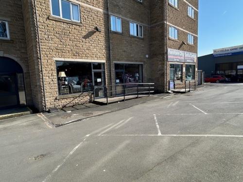 92 Otley Road, Shipley, BD18