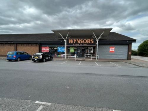 Unit A1 The Avenue Retail Park, Tong Street, Bradford, BD4