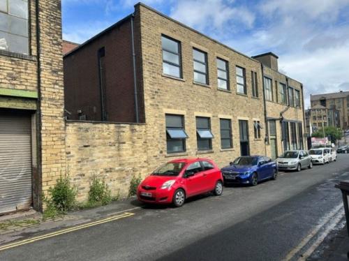 1 Listerhills Road, Listerhills, Bradford, BD7