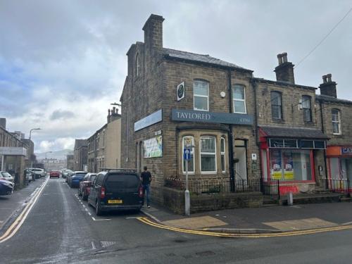 98 Cavendish Street, Keighley, BD21