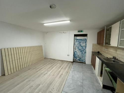 96 Wood Street, Waltham Forest, London, E17