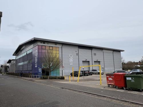 Unit 15, Vision Industrial Park, Kendal Avenue, Acton, London, W3
