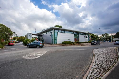 unit 4, Crownhill Retail Park, Tavistock Road, Derriford, Plymouth, PL6