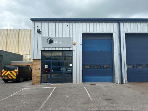 Unit 11, Clearwater Business Park, Swindon, SN5