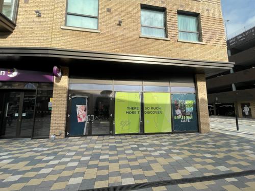 Unit 13, Piries Place, Carfax, Horsham, RH12