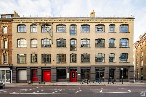 64 Commercial Street, Spitalfields, London, E1