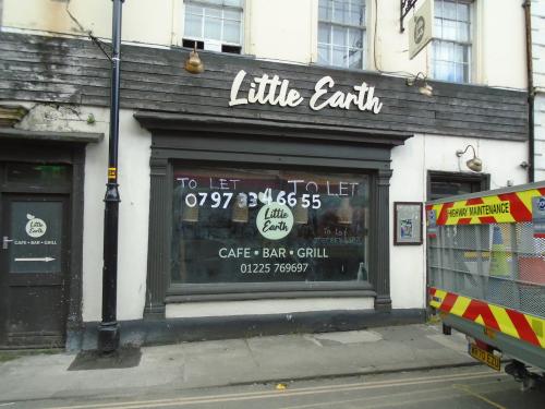 66 Fore Street, Trowbridge, BA14