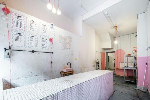8 Hackney Road, Shoreditch, London, E2