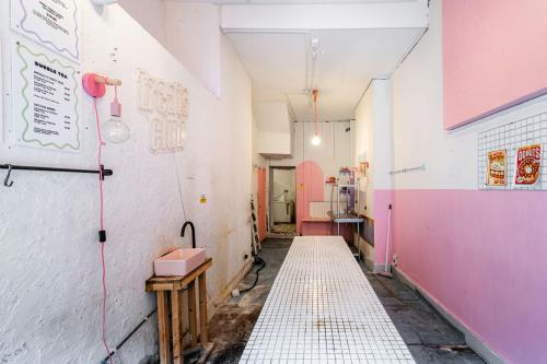 8 Hackney Road, Shoreditch, London, E2