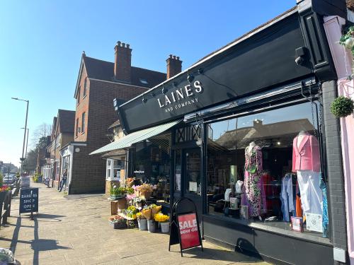 8 High Street, Kings Langley, WD4