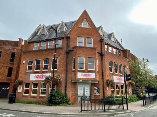Winchcombe House, 123-126 Bartholomew Street, Newbury, RG14