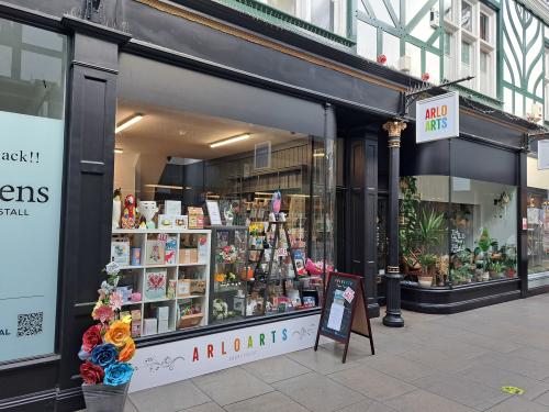 17 The Arcade, Bedford, MK40