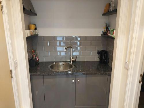 79 High Street, Crowthorne, RG45