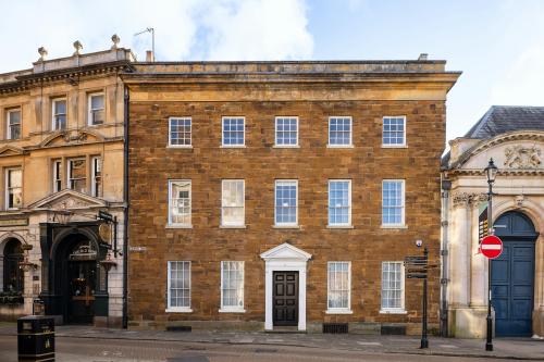 St Giles Square, Judge's Lodgings, Northampton, NN1
