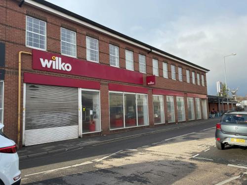 12-28 High Street, Brownhills, WS8