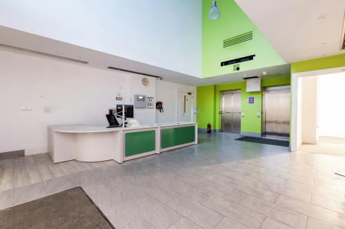 Finsbury Park, 7 Newington Barrow Way, Finsbury Park, London, N7