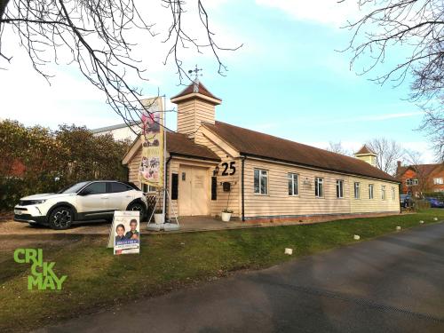 Lodge 25, Graylands Estate, Langhurstwood Road, Horsham, RH12