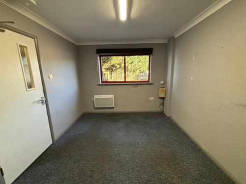 Unit 17, Chamberlayne Road, Bury St. Edmunds, IP32
