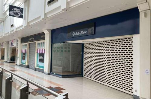Unit 79-80, County Mall Shopping Centre, Crawley, RH10