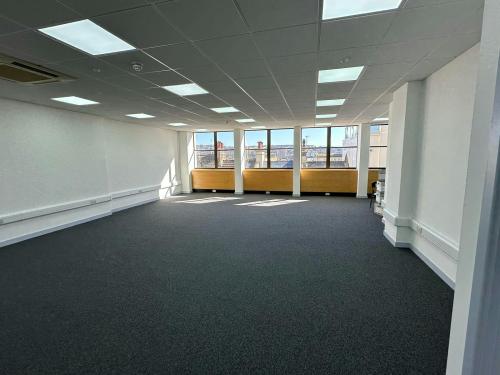 100-101 Queens Road, Brighton, BN1