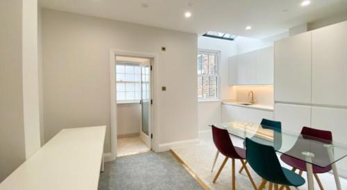 2 Windmill Street, Fitzrovia, London, W1T