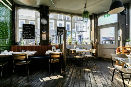 184 Well Street, Hackney, London, E9
