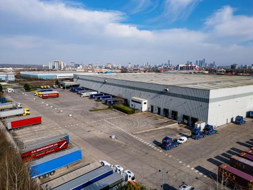 OXW333, Fraser Place, Trafford Park, Manchester, M17