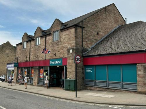 Unit 2-4, Bank Road, Matlock, DE4