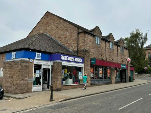 Unit 2-4, Bank Road, Matlock, DE4
