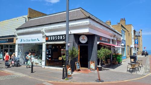 131/133 Mortimer Street, Herne Bay, CT6