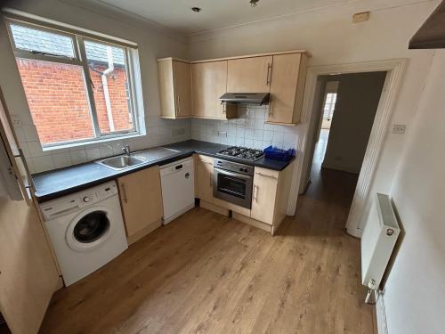 10 The Broadway, Beaconsfield, HP9