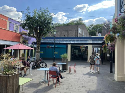 Unit 11, Westway Centre, Frome, BA11