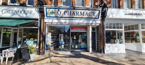 3 Station Parade, Kew, TW9