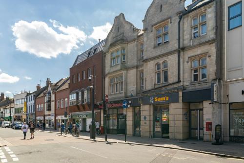 33a & 33b Westgate, Peterborough, PE1