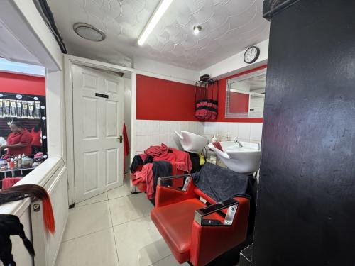 6a Dunstable Road, Luton, LU1