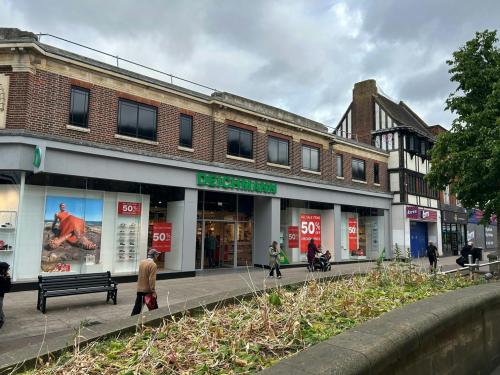 5, Harpur Centre, Bedford, MK40