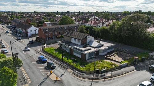Lisburne Lane, Golden Hind, Stockport, SK2