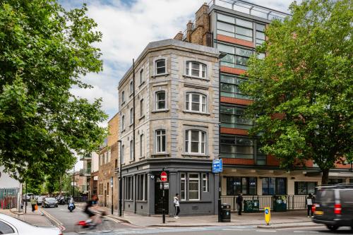 151 Whitechapel Road, Whitechapel, London, E1