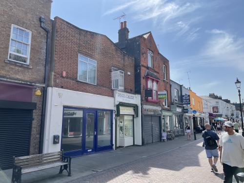 64 Peascod Street, Windsor, SL4