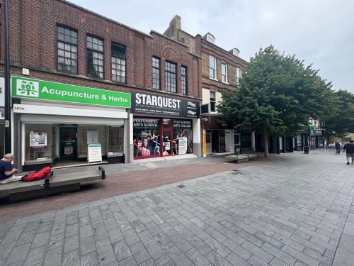 109 High Street, Chatham, ME4