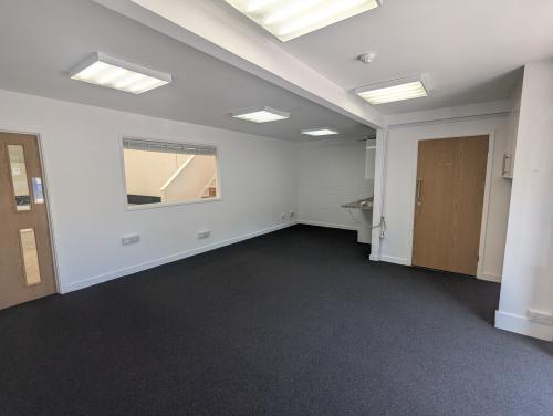 Unit 2, Larchwood Business Centre, Larchwood Avenue, Havant, PO9