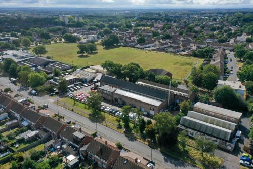 405 Broad Lane, Coventry, CV5