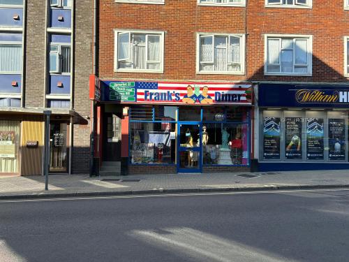 22 Church Road, Burgess Hill, RH15