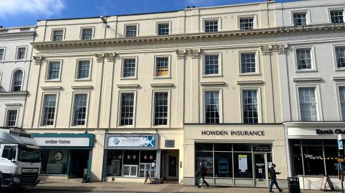 160-164 The Parade, Leamington Spa, CV32