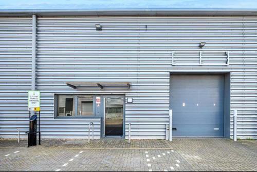 V9 Vector Park, Forest Road, Feltham, TW13